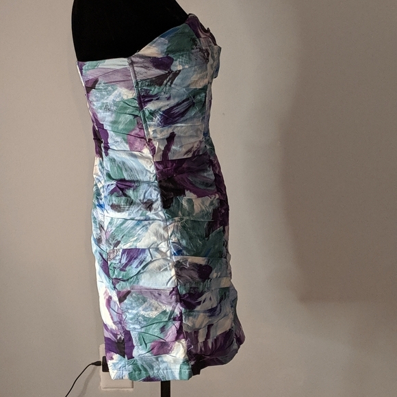 Esley Strapless multicolor print dress sz small - Picture 8 of 8